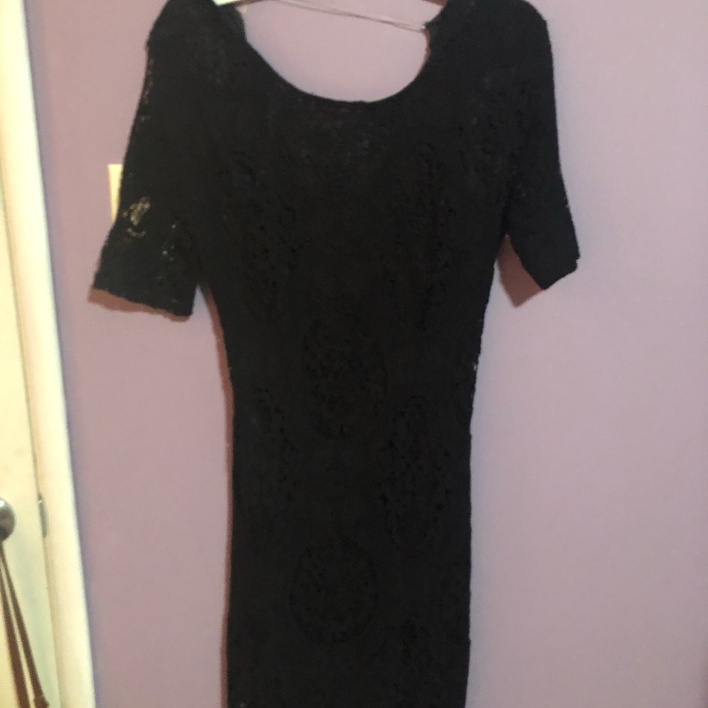 Black Lace open back dress!🤍